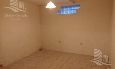Venta - Casa Multifamiliar 4/Cuatro Ambientes, Cochera - Villa Adelina, San Isidro