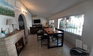 Venta - Casa Multifamiliar 4/Cuatro Ambientes, Cochera - Villa Adelina, San Isidro