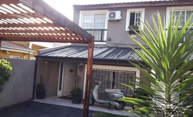 Venta - Casa Multifamiliar 4/Cuatro Ambientes, Cochera - Villa Adelina, San Isidro