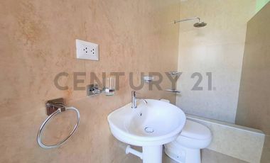 VENTA DE CASA AMPLIA EN LOS ARTES – CALLE BASADRE Y FORERO, TACNA