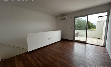 Venta de departamento tipo duplex en Guillermo E Hudson