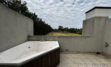 Venta de departamento tipo duplex en Guillermo E Hudson