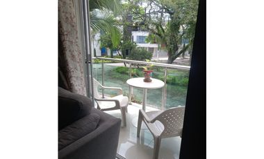 CASA BIFAMILIAR EN VENTA – BARRIO ARGOS