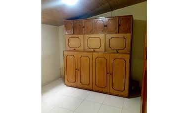 ARRIENDO CASA MOSQUERA