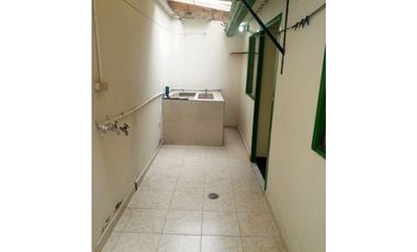 ARRIENDO CASA MOSQUERA