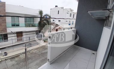 CASA EN ARRIENDO BARRIO PORTAL DE ARMERÍA | 9081