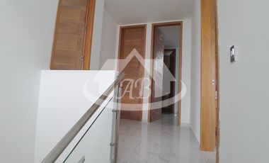 CASA EN ARRIENDO BARRIO PORTAL DE ARMERÍA | 9081