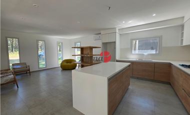 Casa en Venta - Barrio lamos - A Estrenar - Calidad edilicia