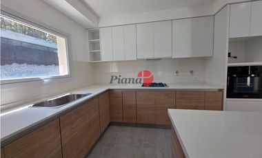 Casa en Venta - Barrio lamos - A Estrenar - Calidad edilicia