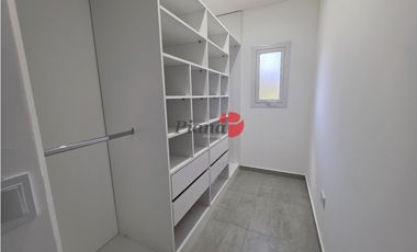 Casa en Venta - Barrio lamos - A Estrenar - Calidad edilicia