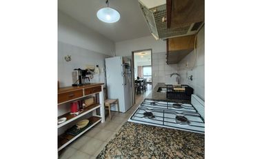 Edificio More Piso 1A