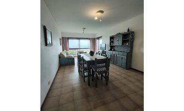 Edificio More Piso 1A