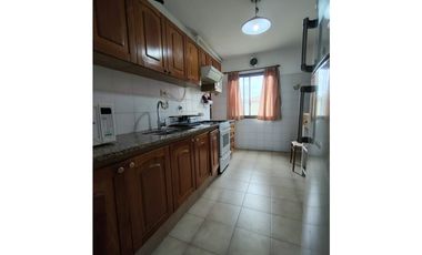 Edificio More Piso 1A