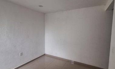 Venta de casa en San Miguel Totocuitlapilco, con terraza