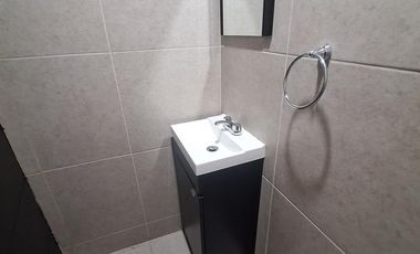 Venta de casa en San Miguel Totocuitlapilco, con terraza