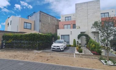 Venta de casa en condominio en  Fraccionamiento Villas del Campo , con terraza