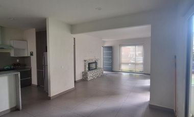 Venta de casa en condominio en  Fraccionamiento Villas del Campo , con terraza