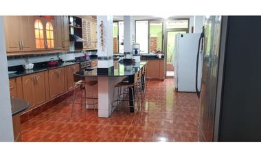 Alquilo casa Sanfrancisco Lb buena ubicación amplia duplex