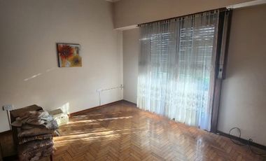 Casa para 2 Familias en venta en Wilde