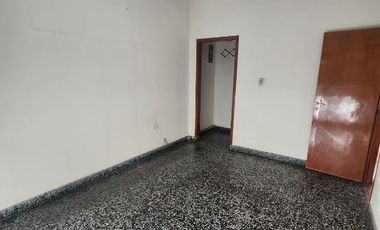 Casa para 2 Familias en venta en Wilde