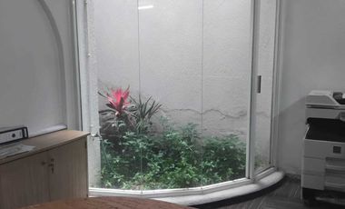 Bonito Edificio para oficinas en venta