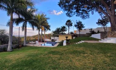 Casa de campo de lujo en Club Náutico | 2,500 m², alberca y totalmente equipada