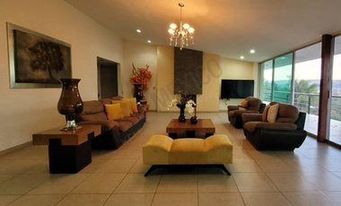 Casa de campo de lujo en Club Náutico | 2,500 m², alberca y totalmente equipada