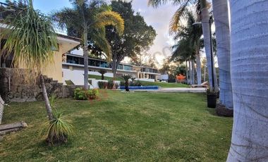 Casa de campo de lujo en Club Náutico | 2,500 m², alberca y totalmente equipada