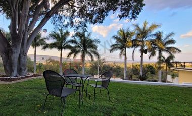Casa de campo de lujo en Club Náutico | 2,500 m², alberca y totalmente equipada