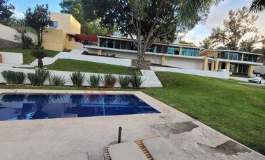 Casa de campo de lujo en Club Náutico | 2,500 m², alberca y totalmente equipada
