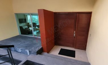 Casa de campo de lujo en Club Náutico | 2,500 m², alberca y totalmente equipada