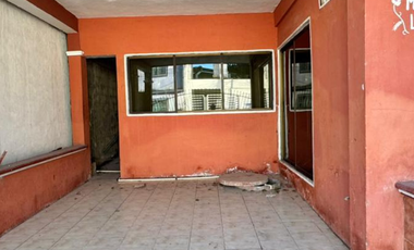 Casa en Venta en Payo Obispo II, a tres  cuadras de plaza de las américas .