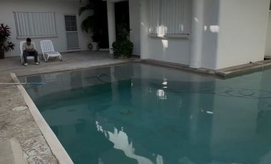 Edificio completo en venta en la Calle 38 y 20, ID2704