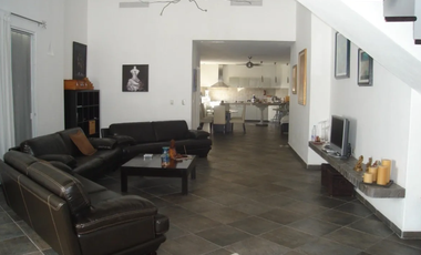 Edificio completo en venta en la Calle 38 y 20, ID2704