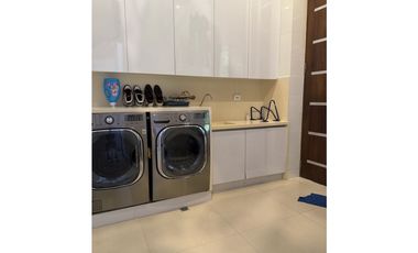 VENTA CASA CONDOMINIO HACIENDA PRIMAVERA VILLAVICENCIO -META