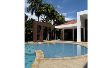 VENTA CASA CONDOMINIO HACIENDA PRIMAVERA VILLAVICENCIO -META