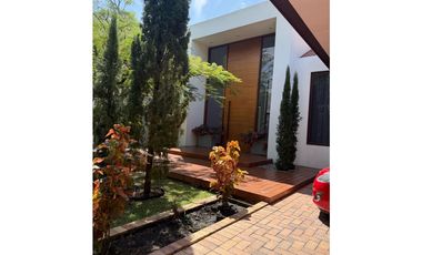 VENTA CASA CONDOMINIO HACIENDA PRIMAVERA VILLAVICENCIO -META
