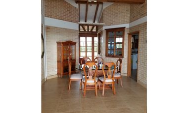 SE VENDE FINCA  CON  CASA CAMPESTRE EN ALTAGRACIA