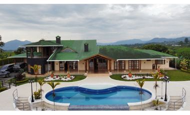 SE VENDE FINCA  CON  CASA CAMPESTRE EN ALTAGRACIA