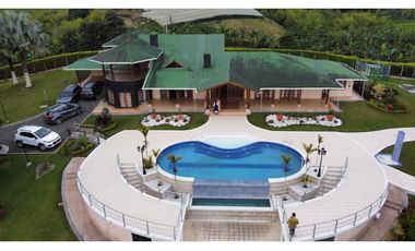 SE VENDE FINCA  CON  CASA CAMPESTRE EN ALTAGRACIA