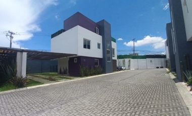 RENTA DE CASA EN FRACC. LOS ROBLES METEPEC