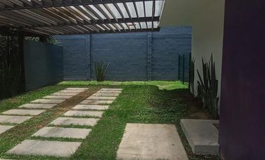 RENTA DE CASA EN FRACC. LOS ROBLES METEPEC