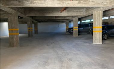 Departamento en dúplex con piscina, cochera, parrilla Pinamar