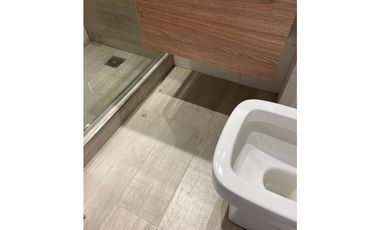 Departamento en dúplex con piscina, cochera, parrilla Pinamar