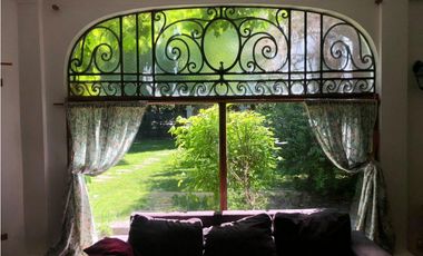 Encantador Chalet en el Grosellar de 4 ambientes