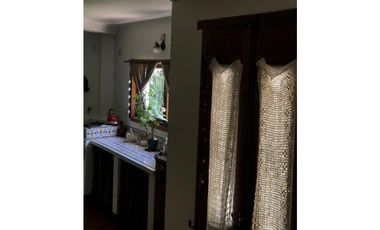 Encantador Chalet en el Grosellar de 4 ambientes