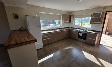 ---APTA CREDITO---IMPECABLE CASA EN PARQUE GOLF ACANTILADOS