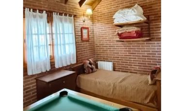 CASA CABAÑA  N 33 VILLA ALPINA - CARILO -  VENTA