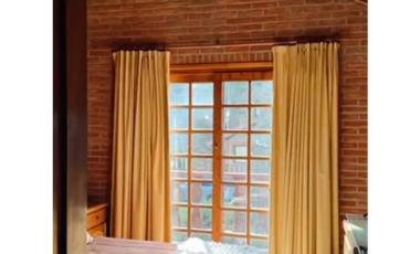 CASA CABAÑA  N 33 VILLA ALPINA - CARILO -  VENTA