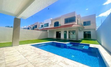 Casa en Privada en Lomas de Jiutepec Jiutepec - M2AI-260-Cp